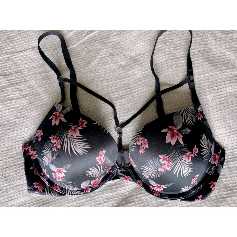 VICTORIAS SECRET - Very Sexy Push Up Bra 32C
